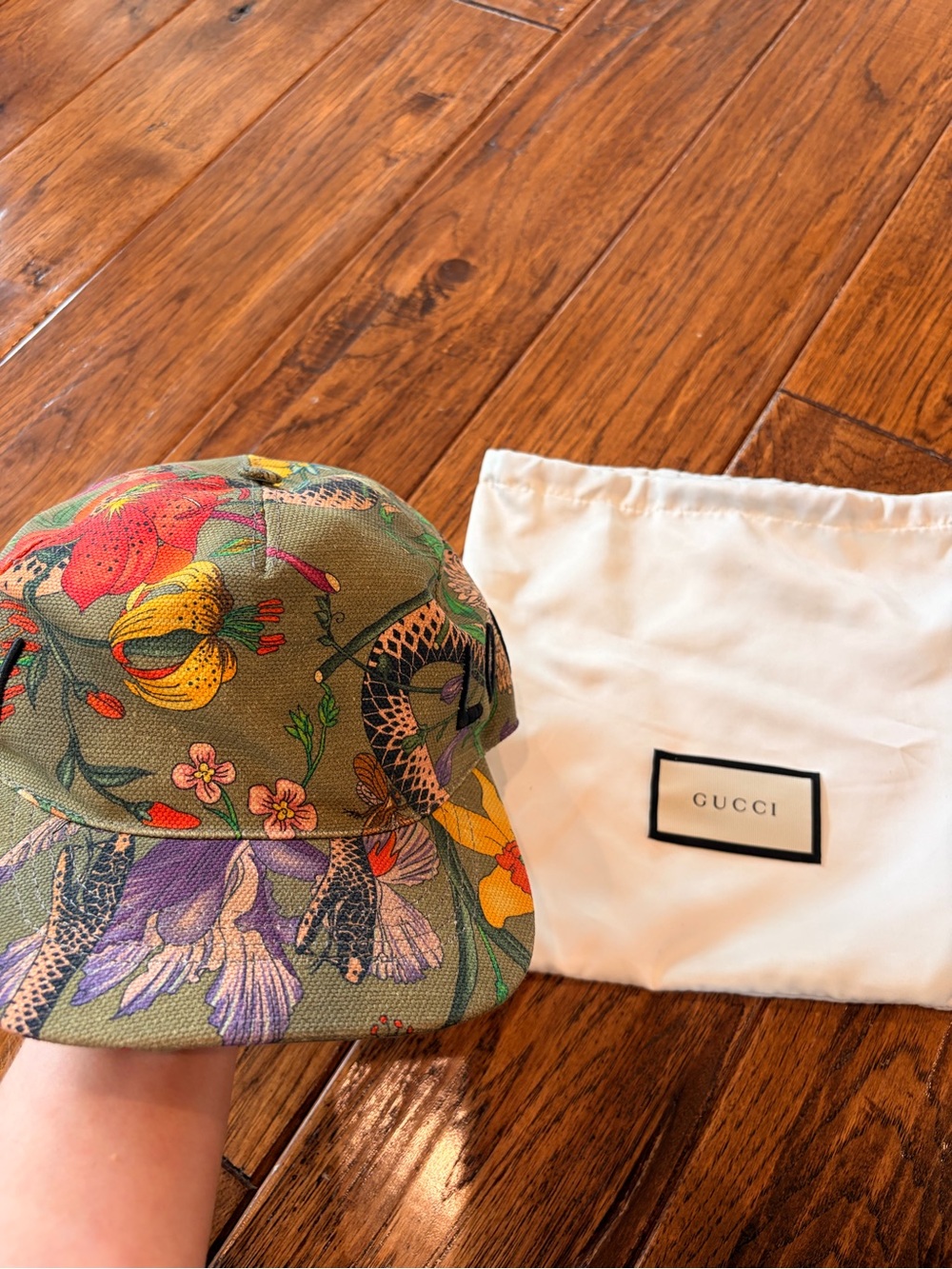 Gucci Flora Snake “Loved” baseball cap. 2018 Collection